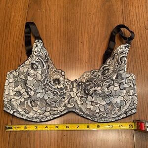 Frederick's of Hollywood Black and White Lace Bra with Underwire